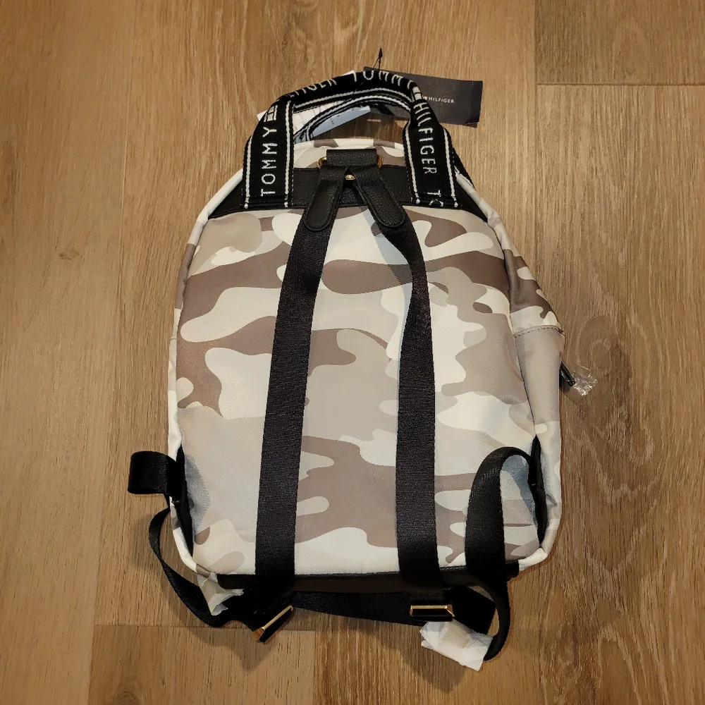 Tommy Hilfiger Womens Camo Backpack With Pouch New